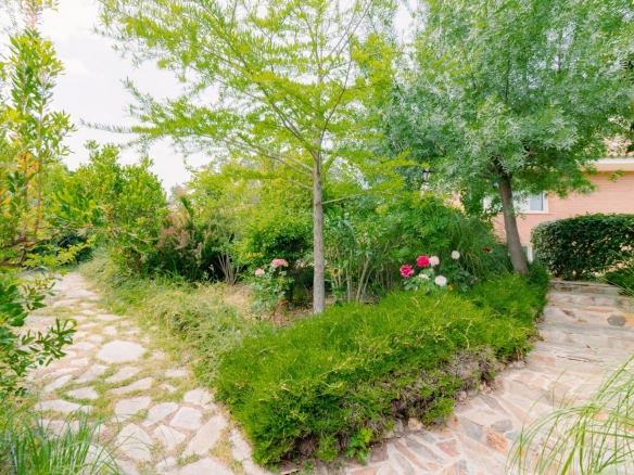 Chalet Independiente Las Rozas de Madrid Jardin
