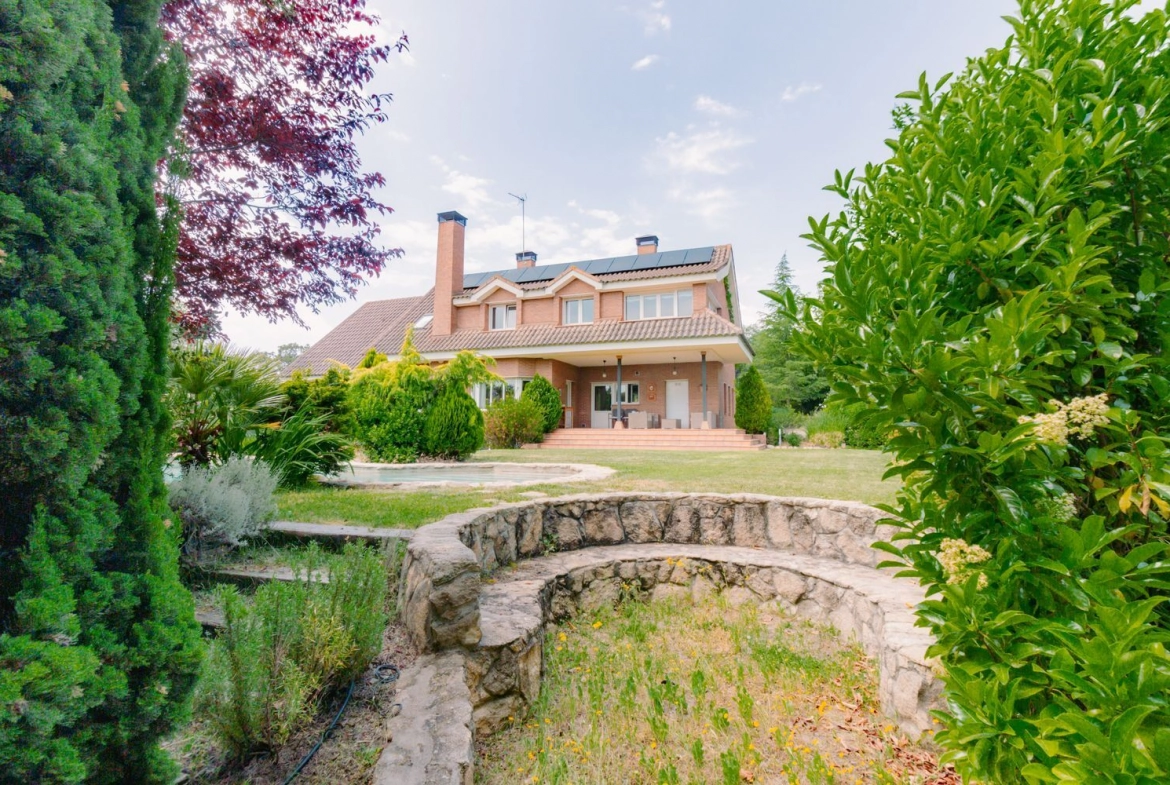 Chalet Independiente Las Rozas de Madrid Jardin