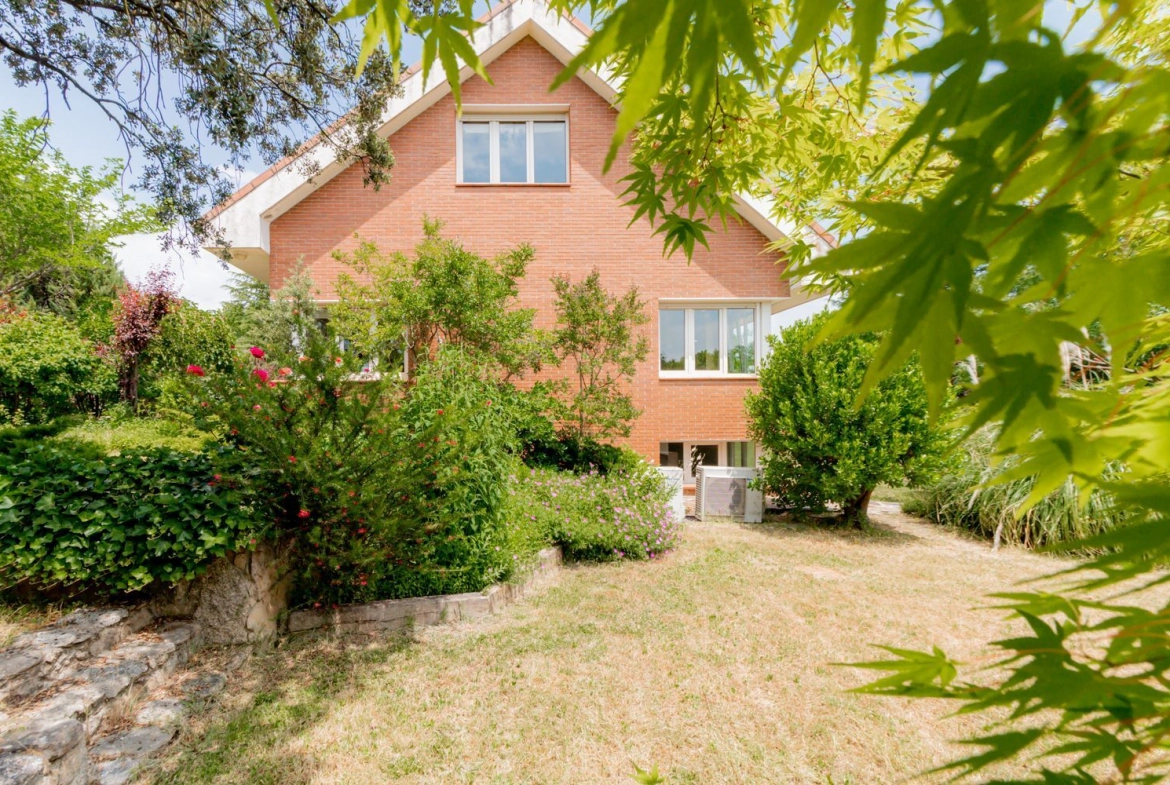 Chalet Independiente Las Rozas de Madrid Jardin