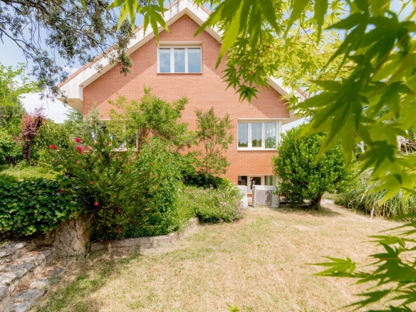 Chalet Independiente Las Rozas de Madrid Jardin