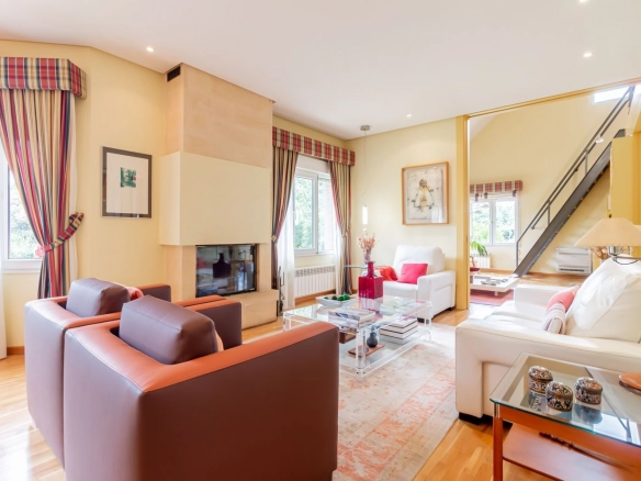 Chalet Independiente Las Rozas de Madrid Salon