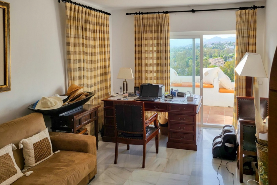 Chalet Independiente Marbella Despacho