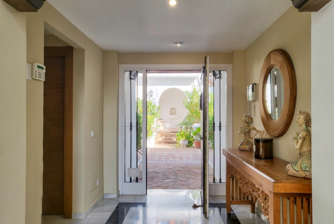 Chalet Independiente Marbella Entrada