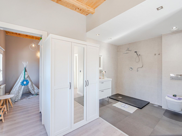 Chalet Independiente Pozuelo de Alarcon Bano