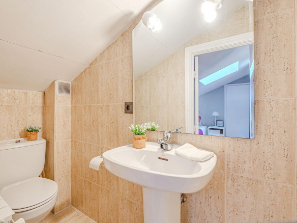 Chalet Independiente Pozuelo de Alarcon Bano