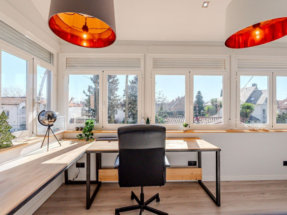 Chalet Independiente Pozuelo de Alarcon Despacho