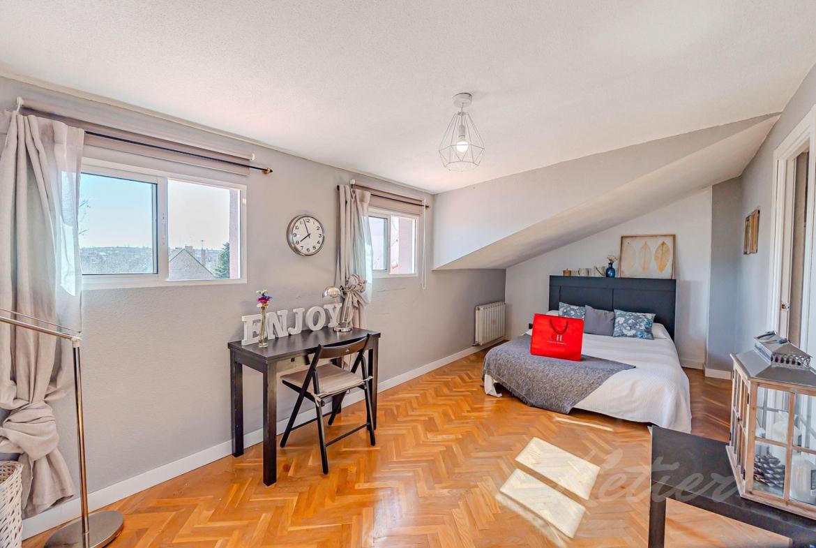 Chalet Independiente Pozuelo de Alarcon Dormitorio