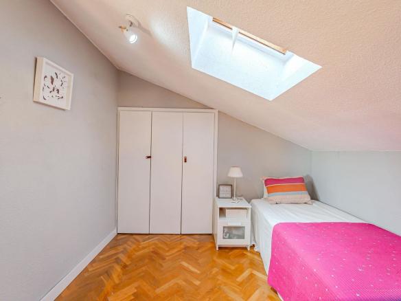 Chalet Independiente Pozuelo de Alarcon Dormitorio