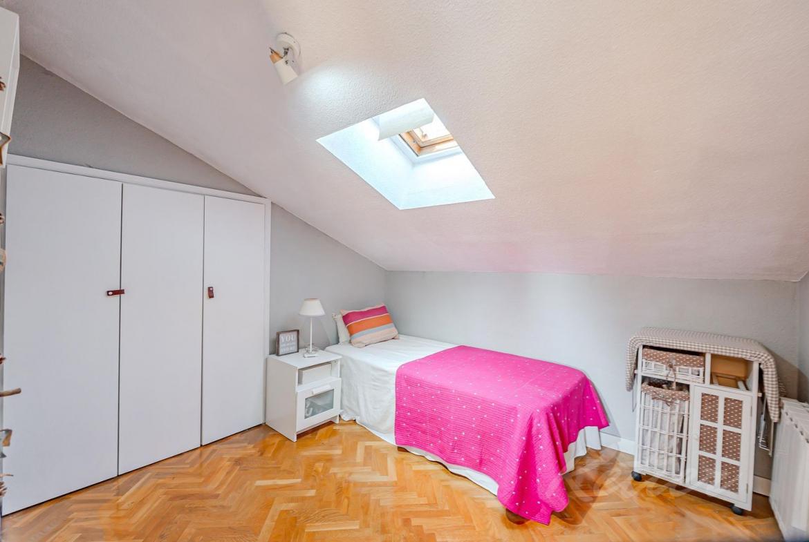 Chalet Independiente Pozuelo de Alarcon Dormitorio