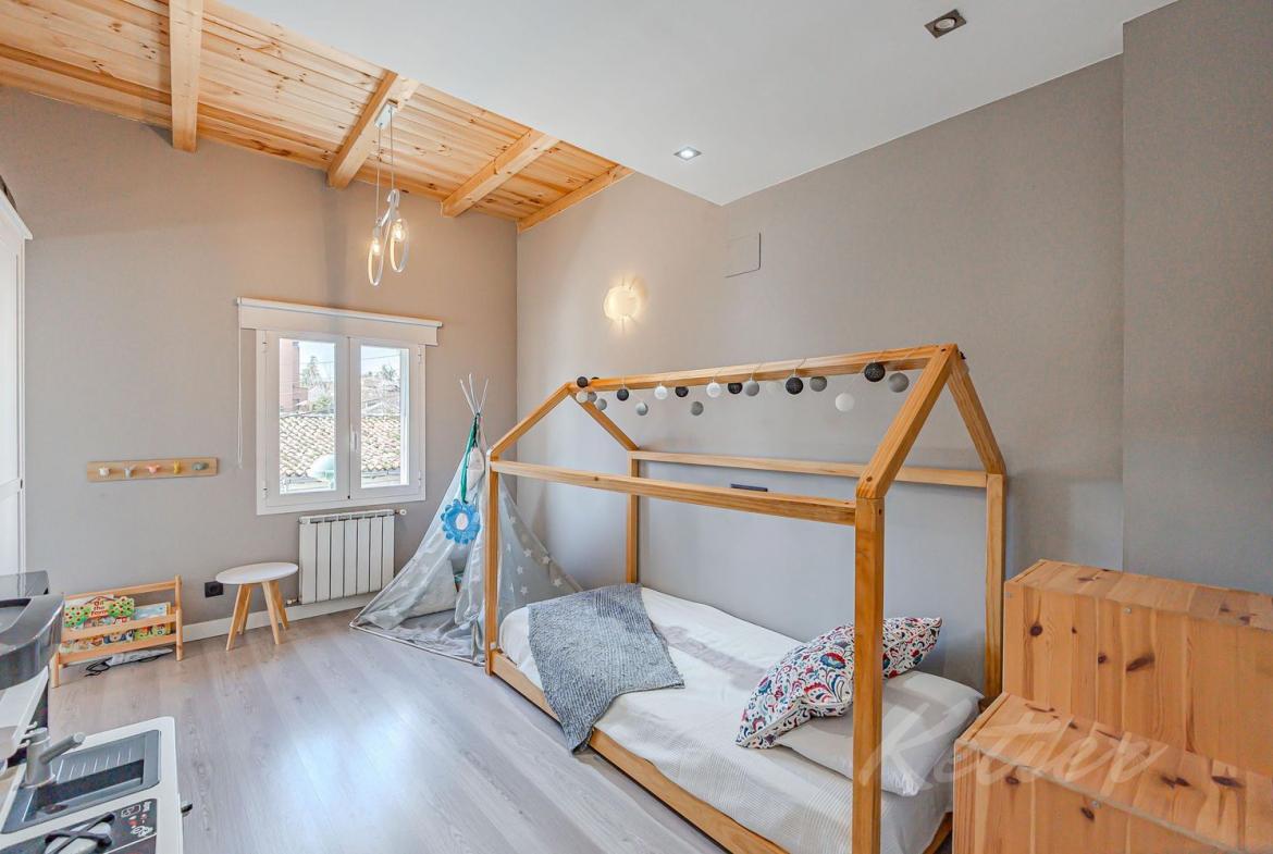 Chalet Independiente Pozuelo de Alarcon Dormitorio