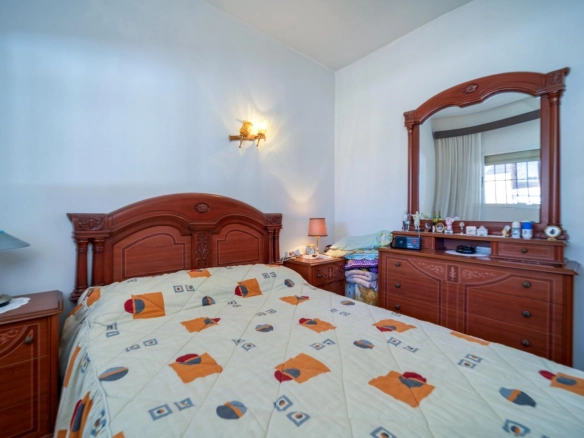 Chalet Independiente Pozuelo de Alarcon Dormitorio