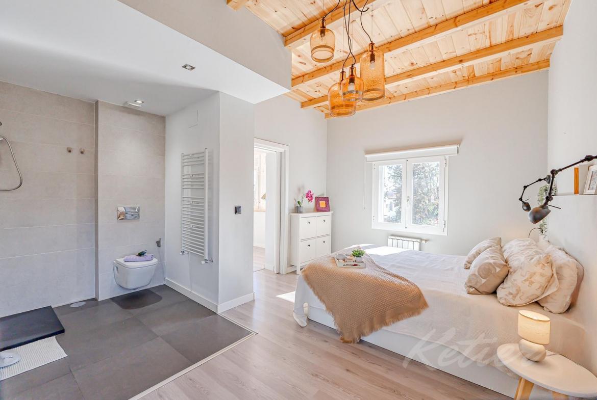 Chalet Independiente Pozuelo de Alarcon Dormitorio