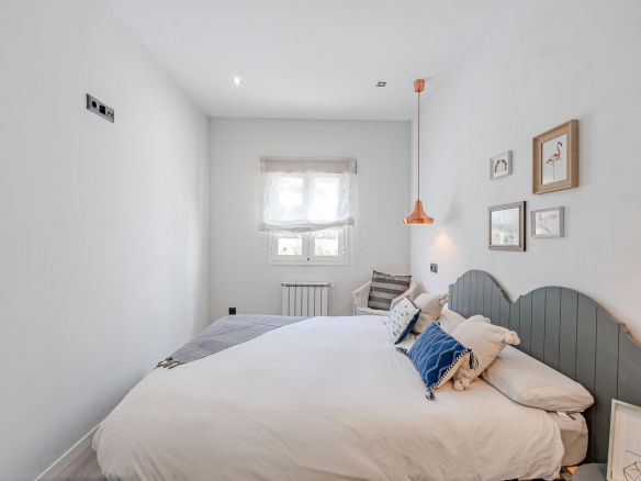 Chalet Independiente Pozuelo de Alarcon Dormitorio