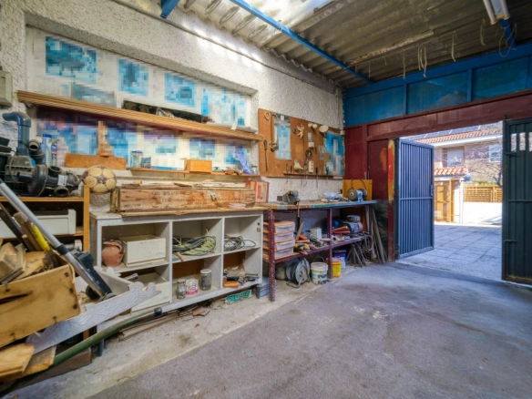 Chalet Independiente Pozuelo de Alarcon Garaje