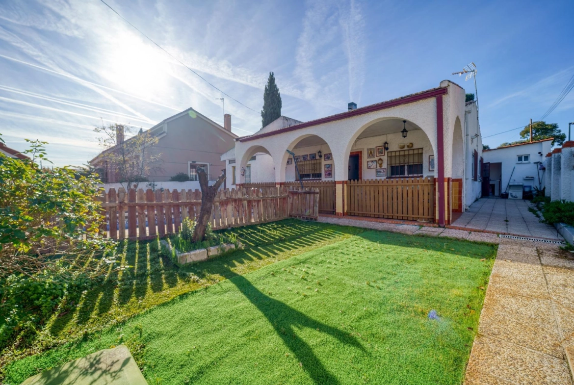Chalet Independiente Pozuelo de Alarcon Jardin