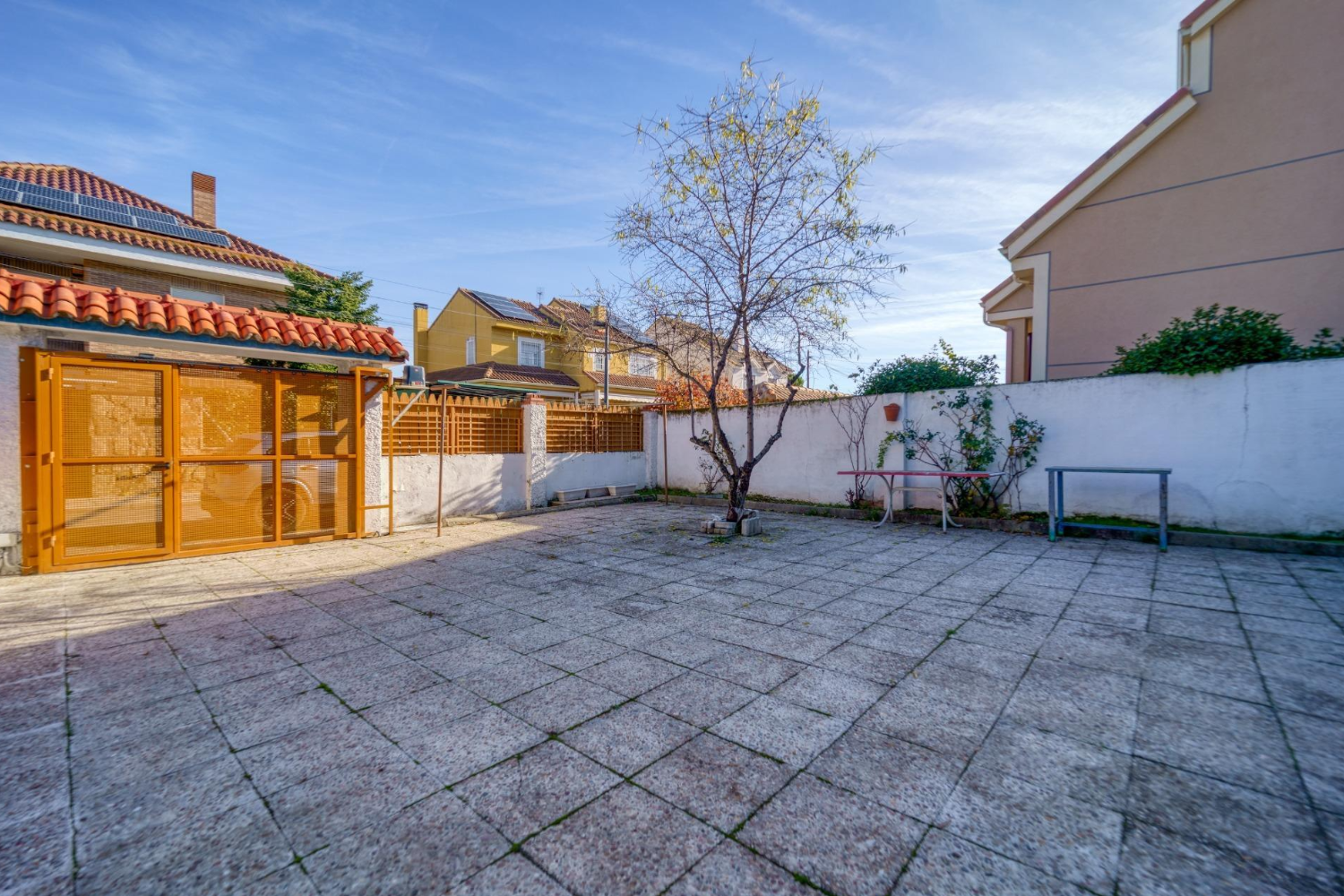 Chalet Independiente Pozuelo de Alarcon Patio