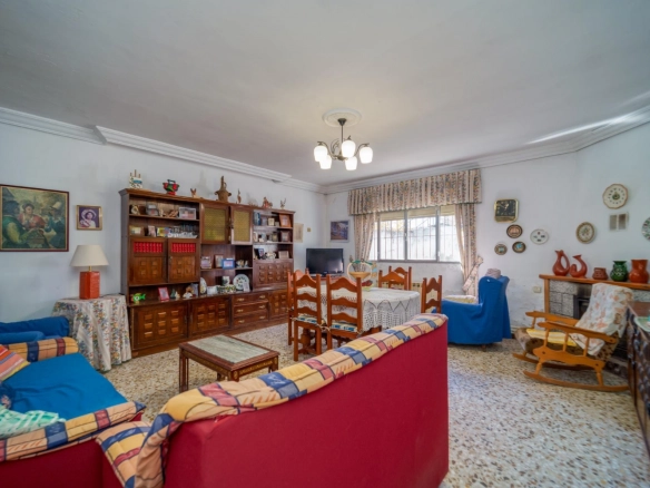 Chalet Independiente Pozuelo de Alarcon Salon