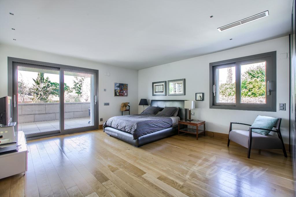Dormitorio en suite planta alta - Chalet Eco-friendly de excepcionales calidades en Valdemarín (Madrid)