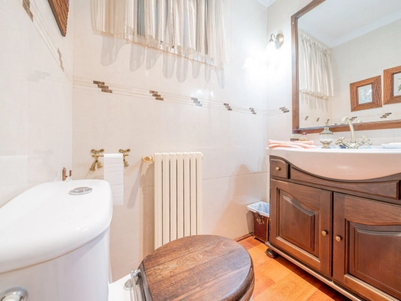 Chalet Independiente Villanueva de la Canada Bano