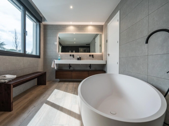 Chalet Independiente Villanueva de la Canada Bano