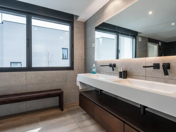 Chalet Independiente Villanueva de la Canada Bano