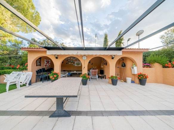 Chalet Independiente Villanueva de la Canada Cenador