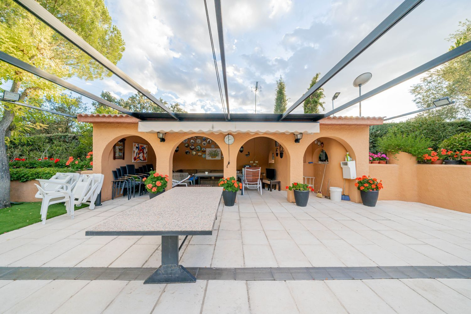 Chalet Independiente Villanueva de la Canada Cenador