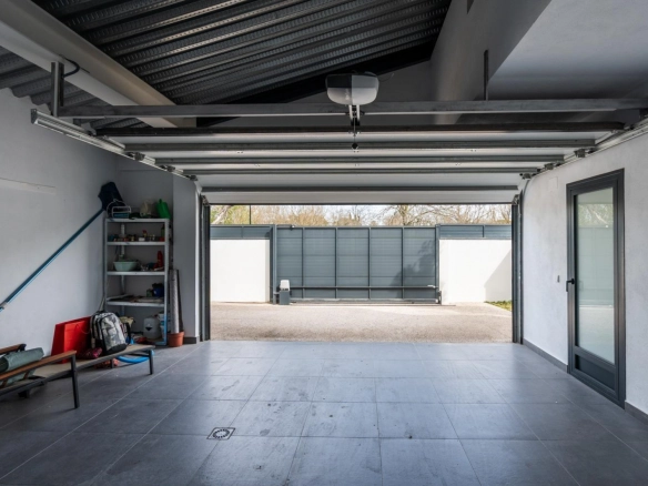 Chalet Independiente Villanueva de la Canada Garaje