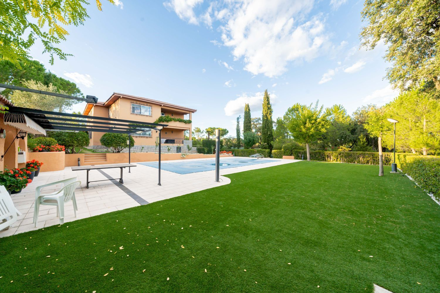 Chalet Independiente Villanueva de la Canada Jardin