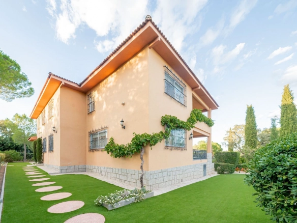 Chalet Independiente Villanueva de la Canada Jardin