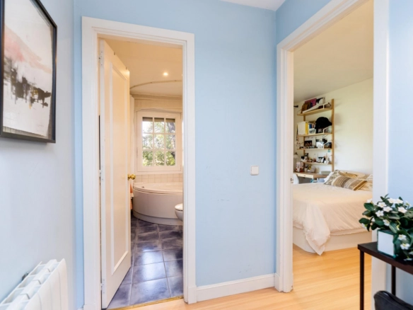 Chalet Independiente Villanueva de la Canada Pasillo