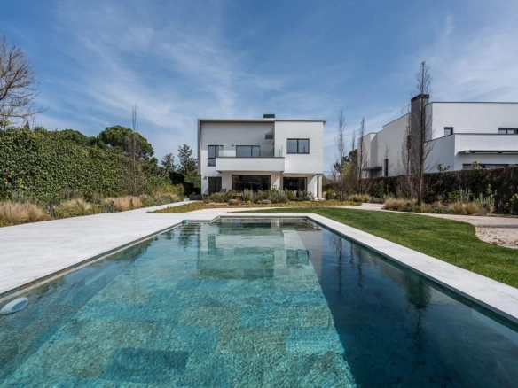 Chalet Independiente Villanueva de la Canada Piscina