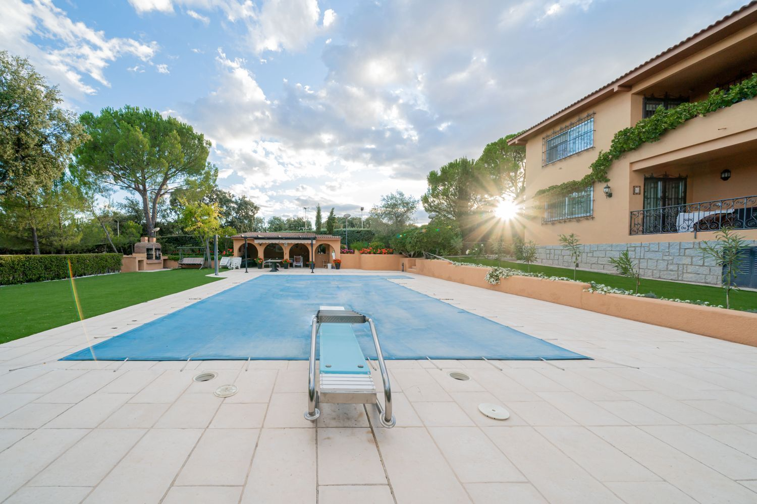 Chalet Independiente Villanueva de la Canada Piscina