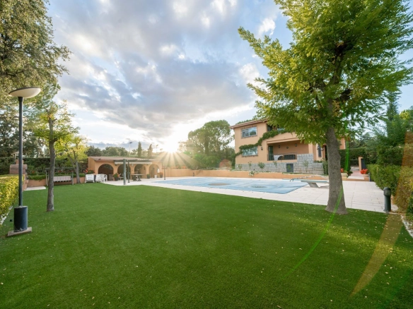 Chalet Independiente Villanueva de la Canada Piscina