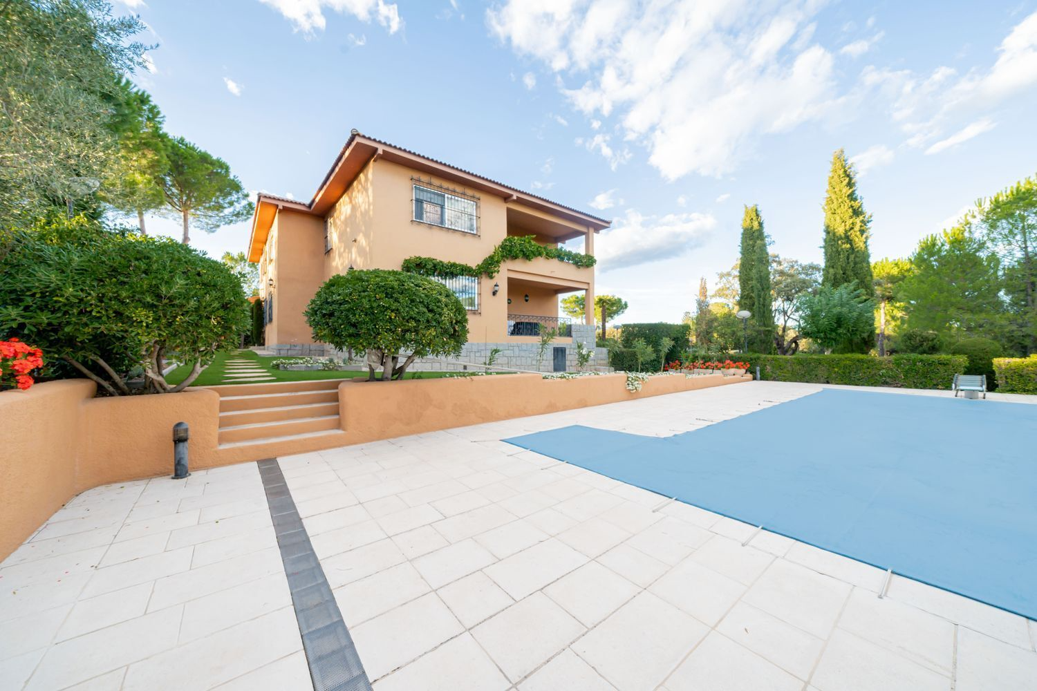 Chalet Independiente Villanueva de la Canada Piscina