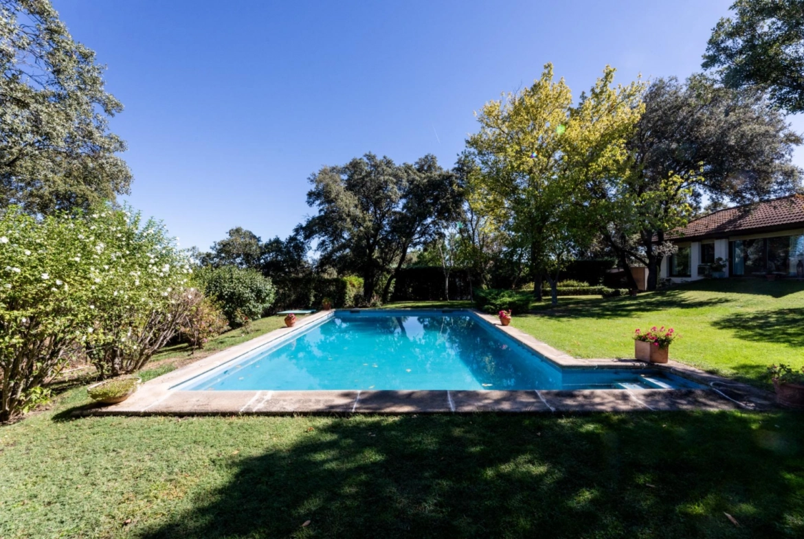 Chalet Independiente Villanueva de la Canada Piscina