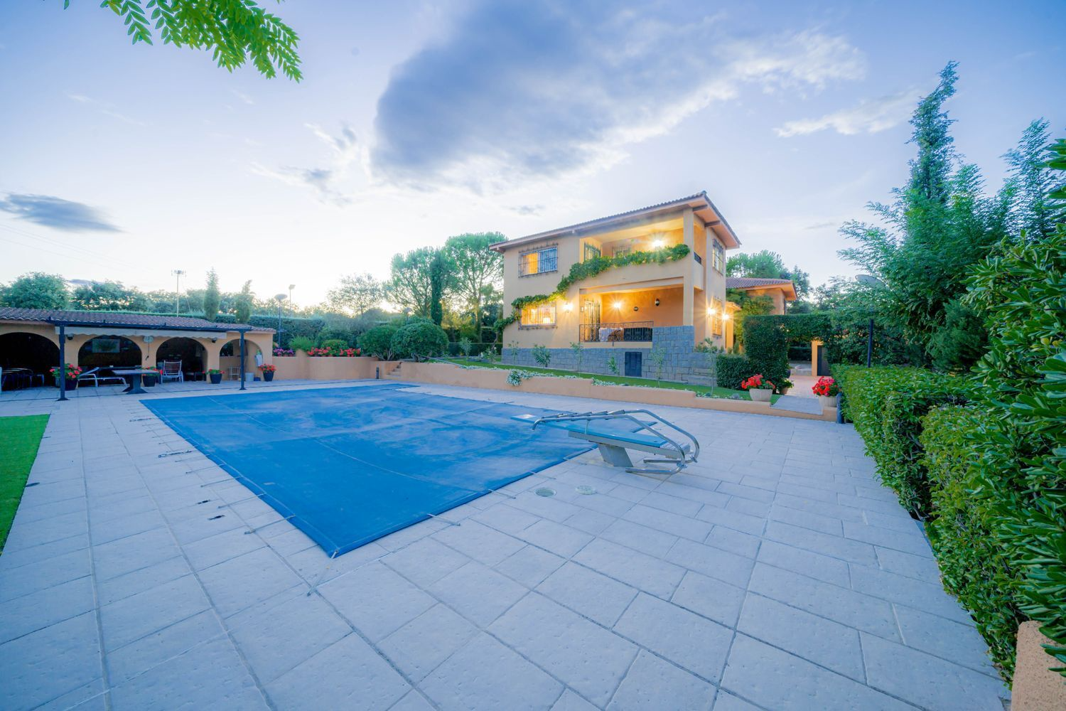 Chalet Independiente Villanueva de la Canada Piscina