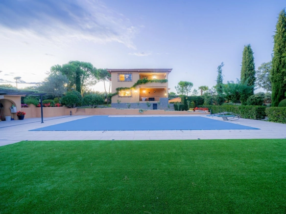 Chalet Independiente Villanueva de la Canada Piscina