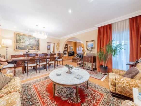 Chalet Independiente Villanueva de la Canada Salon