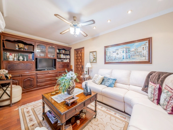 Chalet Independiente Villanueva de la Canada Salon