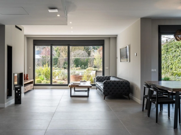 Chalet Independiente Villanueva de la Canada Salon