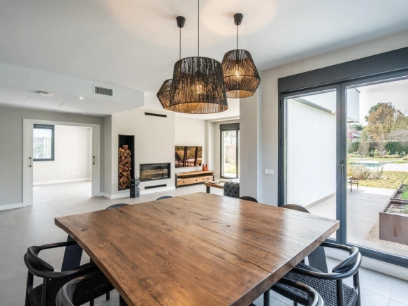 Chalet Independiente Villanueva de la Canada Salon