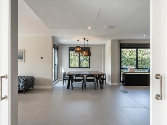 Chalet Independiente Villanueva de la Canada Salon