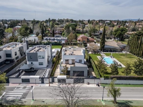 Chalet Independiente Villanueva de la Canada Vista Aerea