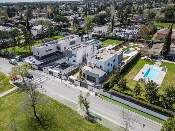 Chalet Independiente Villanueva de la Canada Vista Aerea