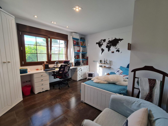 Chalet Independiente Villaviciosa de Odon Dormitorio