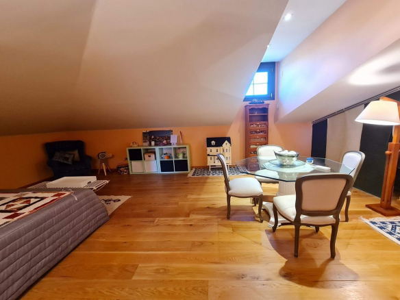 Chalet Independiente Villaviciosa de Odon Dormitorio