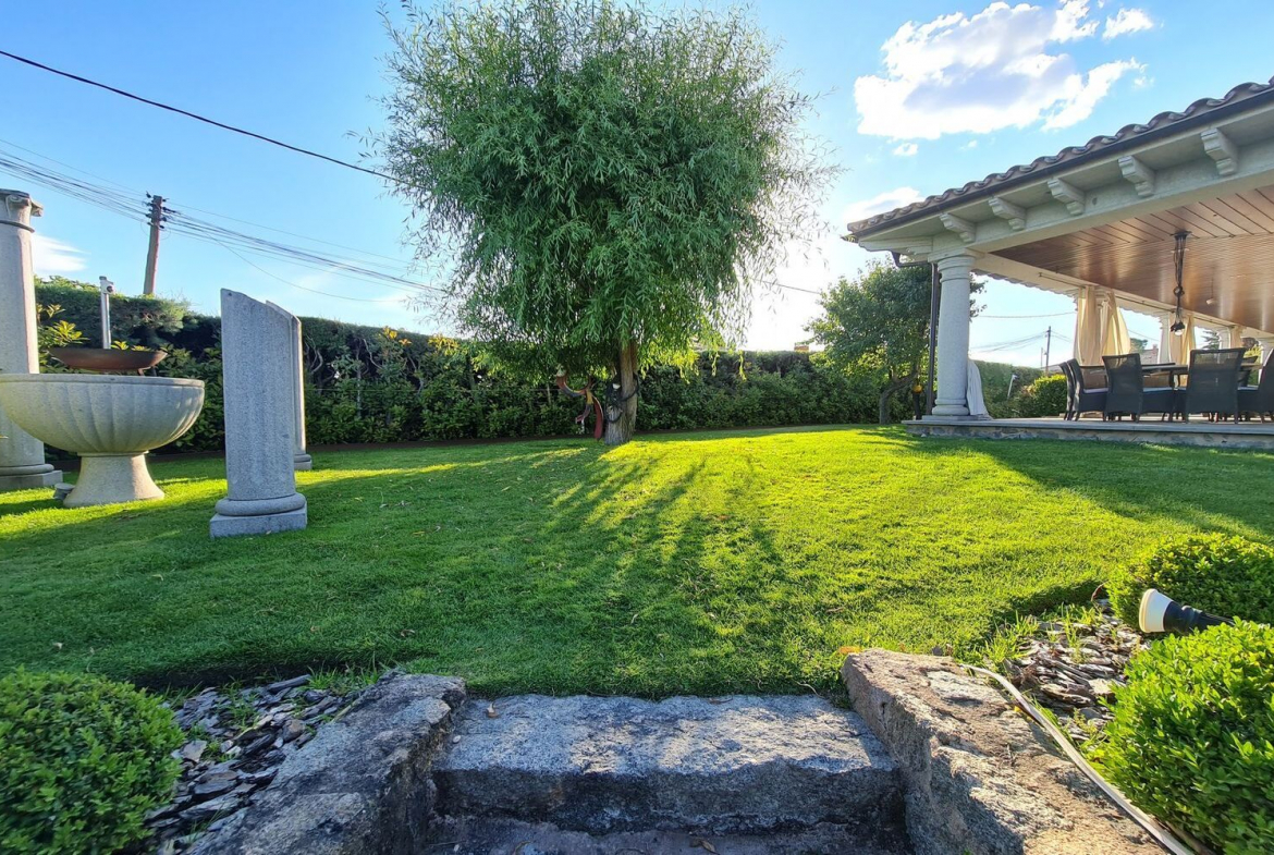 Chalet Independiente Villaviciosa de Odon Jardin