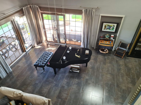 Chalet Independiente Villaviciosa de Odon Salon