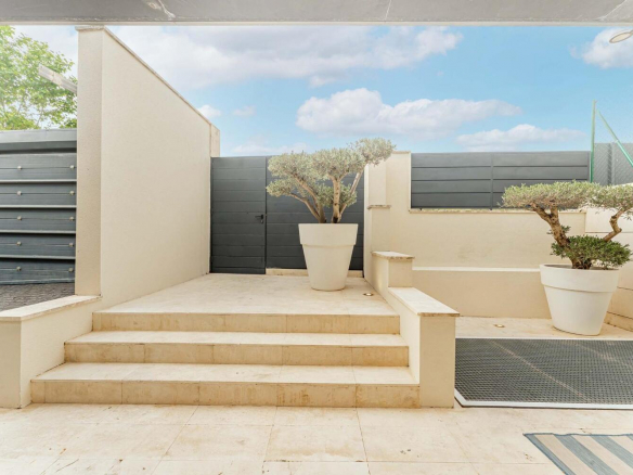 Chalet Independiente en Boadilla del Monte Entrada